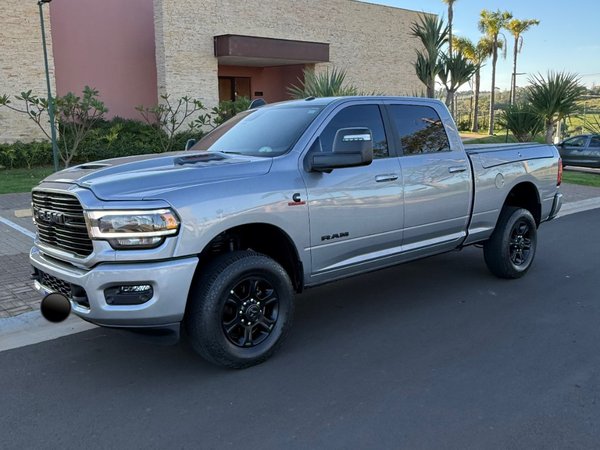 Foto 1 - RAM 2500 Laramie Night Edition 6.7 Turbo Diesel 4x4