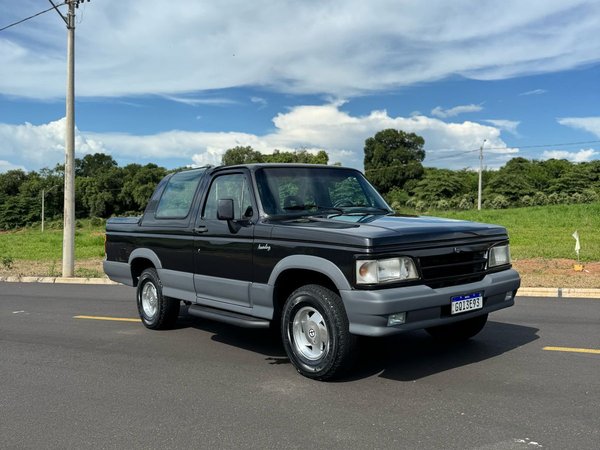 Foto 1 - Chevrolet D20 Brasinca Andaluz 3.9D C.D.