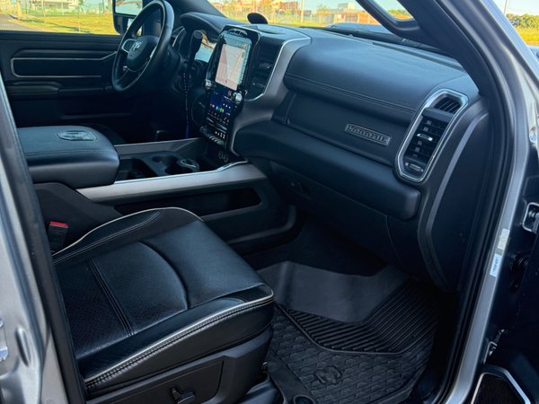 Foto 6 - RAM 2500 Laramie Night Edition 6.7 Turbo Diesel 4x4