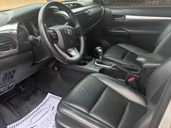 Foto 6 - Toyota Hilux SRV 2.8 Turbo Diesel 4x4