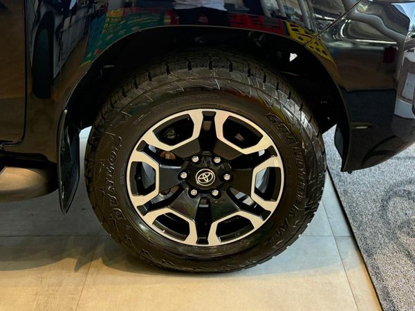 Foto 10 - Toyota Hilux SRV 2.8 Turbo Diesel 4x4