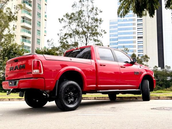 Foto 4 - RAM 2500 Laramie 6.7 Turbo Diesel 4x4