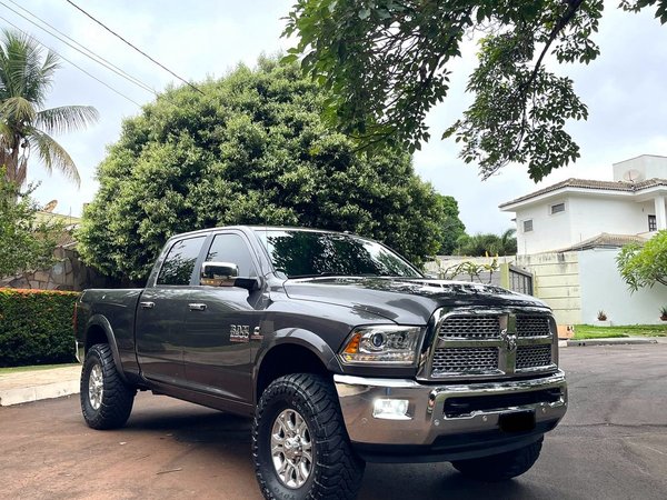 Foto 3 - RAM 2500 Laramie 6.7 Turbo Diesel 4x4
