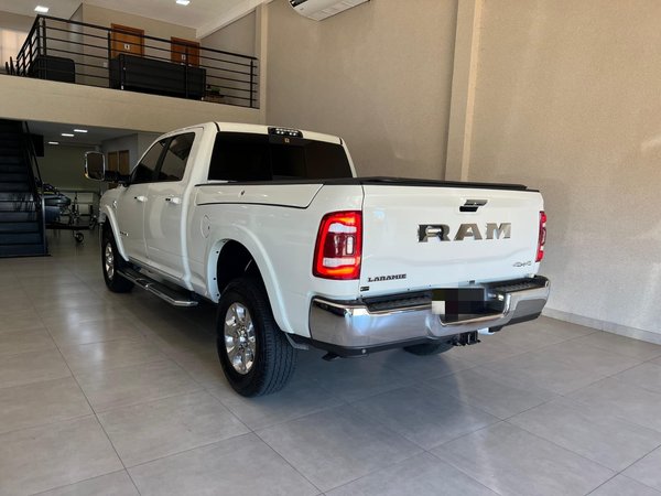 Foto 3 - RAM 2500 Laramie 6.7 Turbo Diesel 4x4