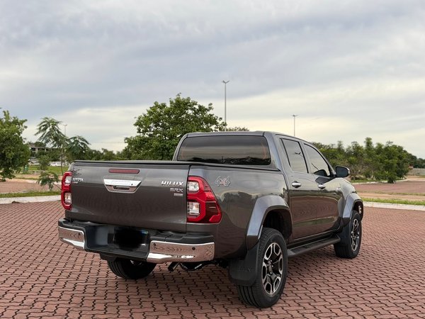 Foto 4 - Toyota Hilux SRX Plus 2.8 Turbo Diesel 4x4