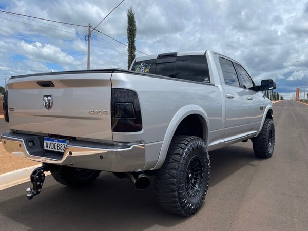 Foto 4 - RAM 2500 Laramie 6.7 Turbo Diesel 4x4