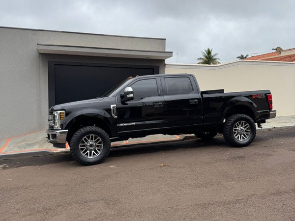 Foto 3 - Ford F250 Super Duty 6.7 V8 Turbo Diesel 4x4