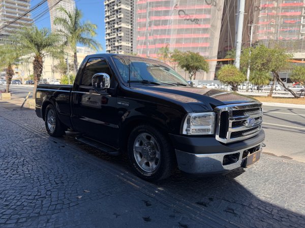 Foto 2 - Ford F250 XLT 3.9 Turbo Diesel