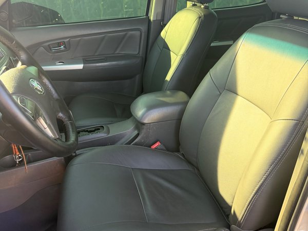 Foto 5 - Toyota Hilux SRV Top 3.0 Turbo Diesel 4x4