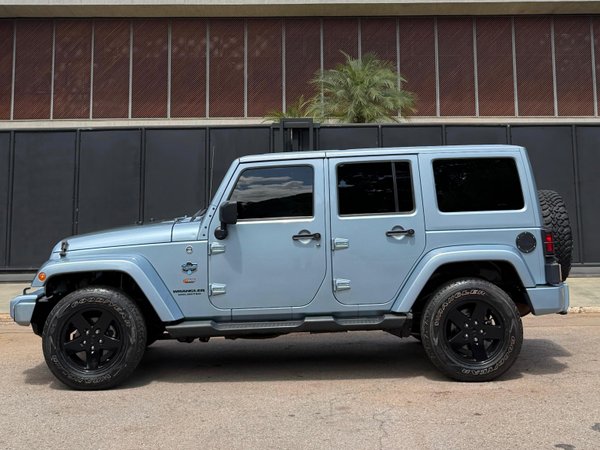 Foto 4 - Jeep Wrangler Unlimited Sport 3.6 V6 24v 4x4 4p.