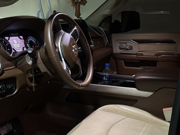 Foto 7 - RAM 2500 Laramie 6.7 Turbo Diesel 4x4