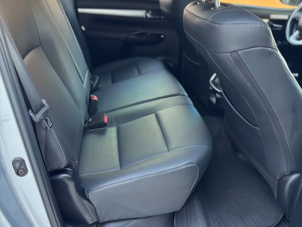 Foto 9 - Toyota Hilux SRX 2.8 Turbo Diesel 4x4
