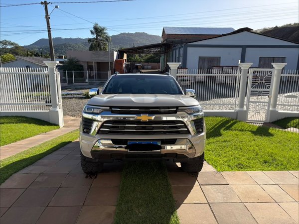 Foto 3 - Chevrolet S10 High Country 2.8 Turbo Diesel 4x4