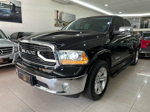 RAM Classic Laramie 5.7 V8 Gasolina 4x4