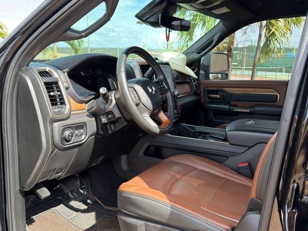 Foto 6 - RAM 3500 Longhorn Limited 6.7 Turbo Diesel 4x4