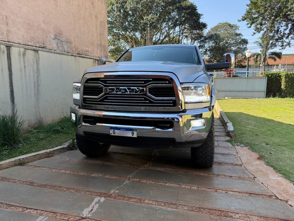 Foto 2 - RAM 2500 Laramie 6.7 Turbo Diesel 4x4