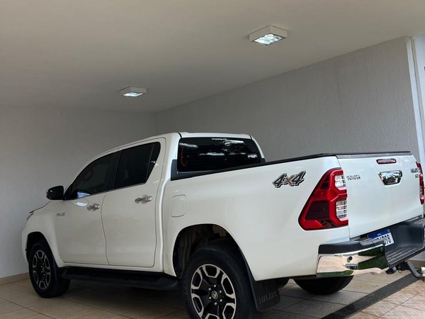 Foto 4 - Toyota Hilux SRX 2.8 Turbo Diesel 4x4