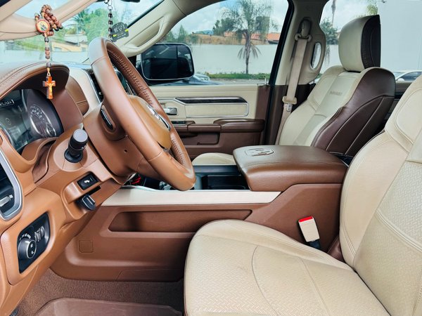 Foto 4 - RAM 2500 Laramie 6.7 Turbo Diesel 4x4