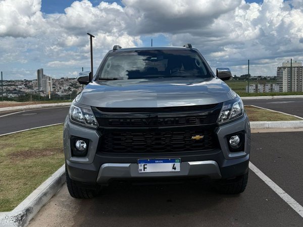 Foto 2 - Chevrolet S10 High Country 2.8 Turbo Diesel 4x4