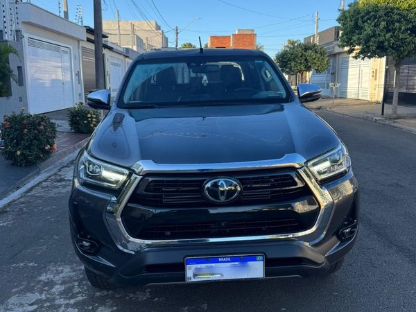 Foto 2 - Toyota Hilux SRX 2.8 Turbo Diesel 4x4
