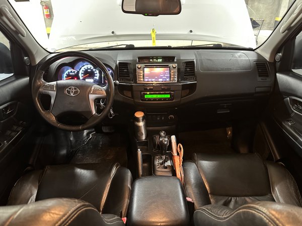 Foto 7 - Toyota Hilux SW4 SRV 3.0 Turbo Diesel 4x4